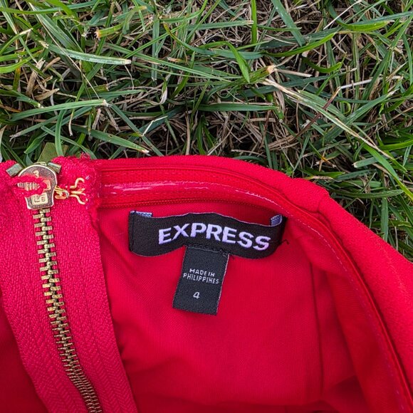 Express Jumpsuit - Picture 2 of 3